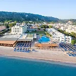 Avra Beach Hotel 4*