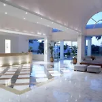 Avra Beach Hotel 4*