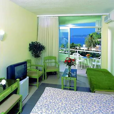 Avra Hotel