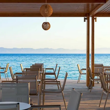 Hotel Avra