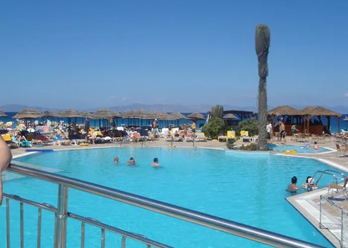 Avra Beach Hotel 4*