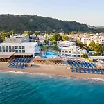 Avra Otel