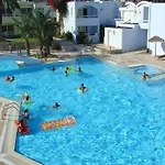 Otel Avra 4*