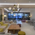 Avra 4*