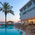 Avra Otel 4*