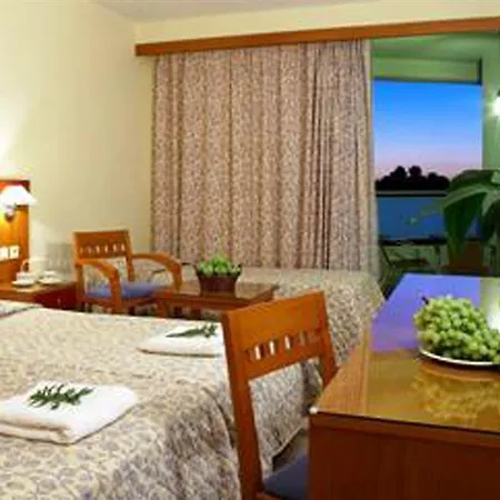 Avra 호텔 익시아