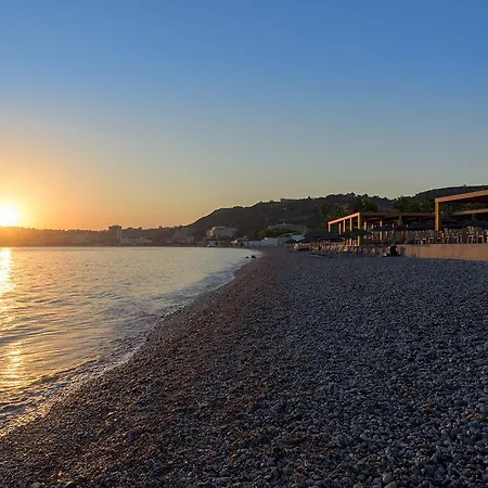 Avra Hotell