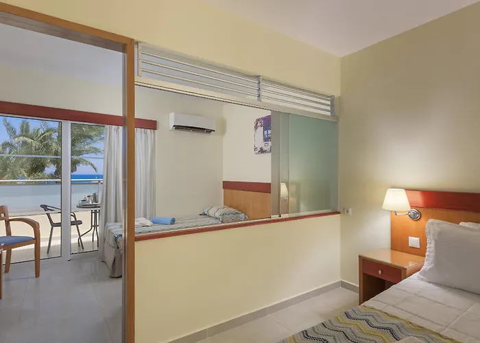 Hotel Avra
