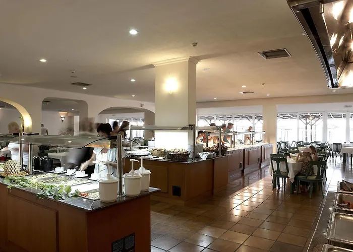 Avra Hotel