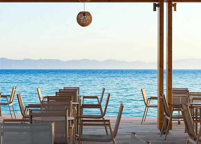 Hotel Avra